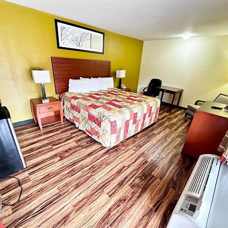 Regency Inn Iola Zewnętrze zdjęcie