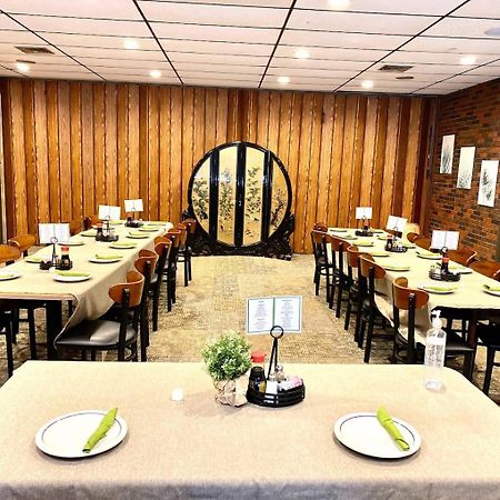 Regency Inn Iola Zewnętrze zdjęcie