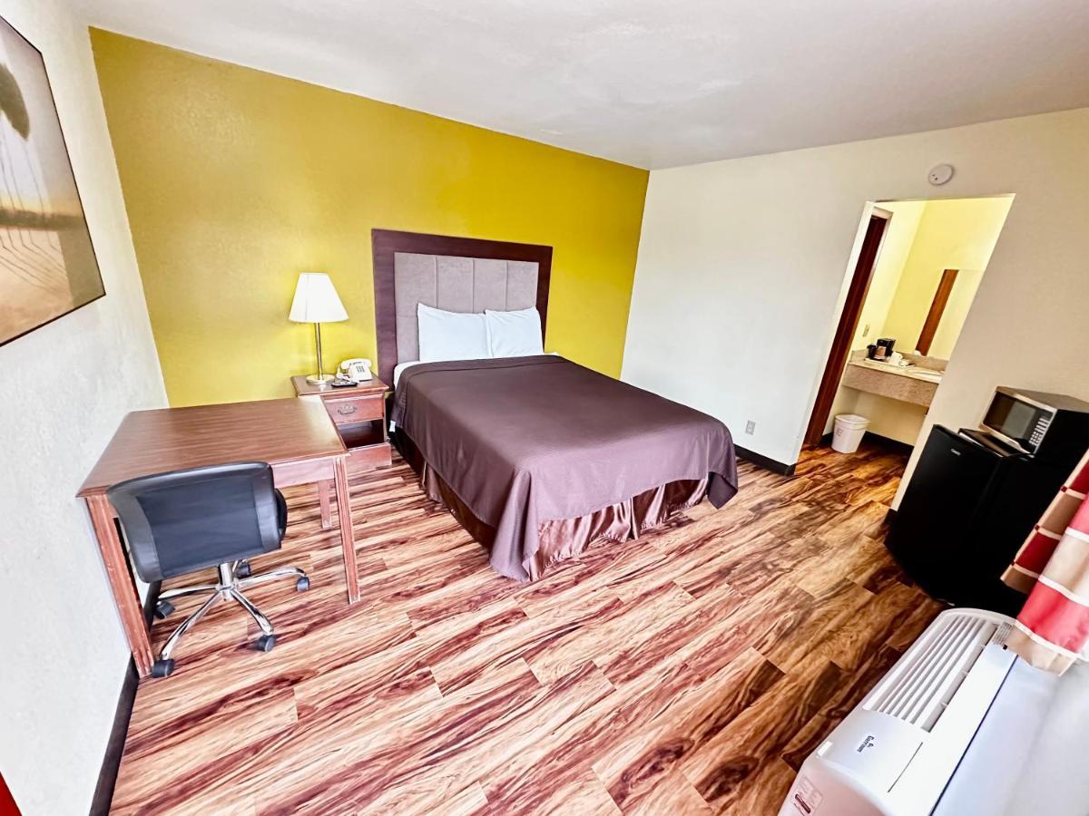 Regency Inn Iola Zewnętrze zdjęcie