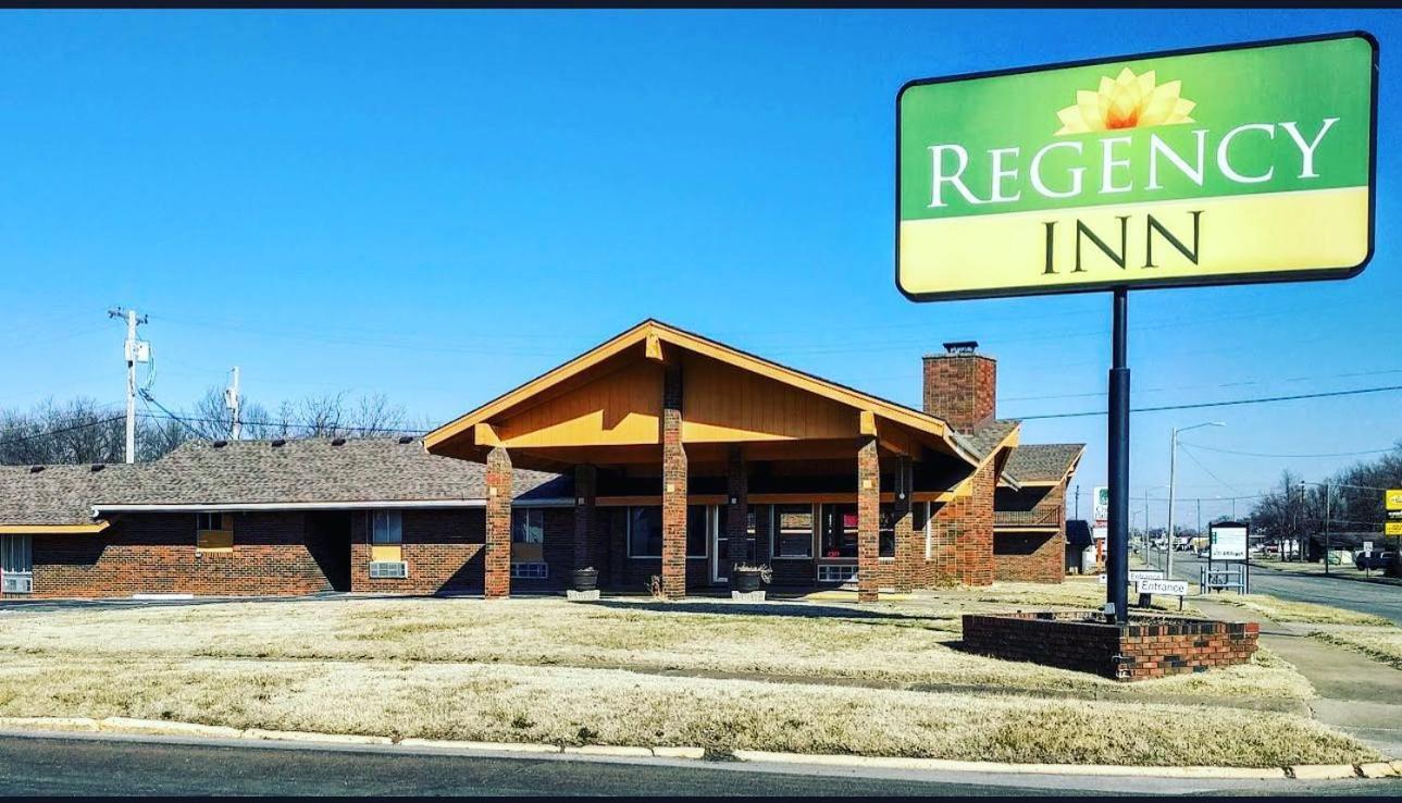 Regency Inn Iola Zewnętrze zdjęcie