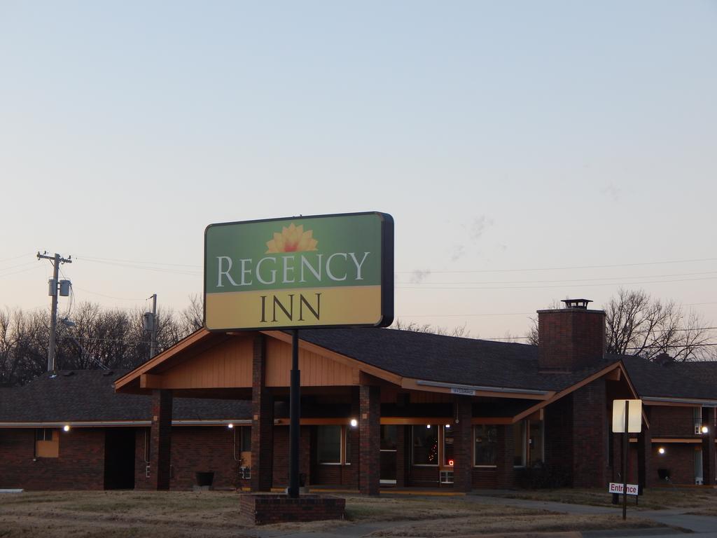Regency Inn Iola Zewnętrze zdjęcie
